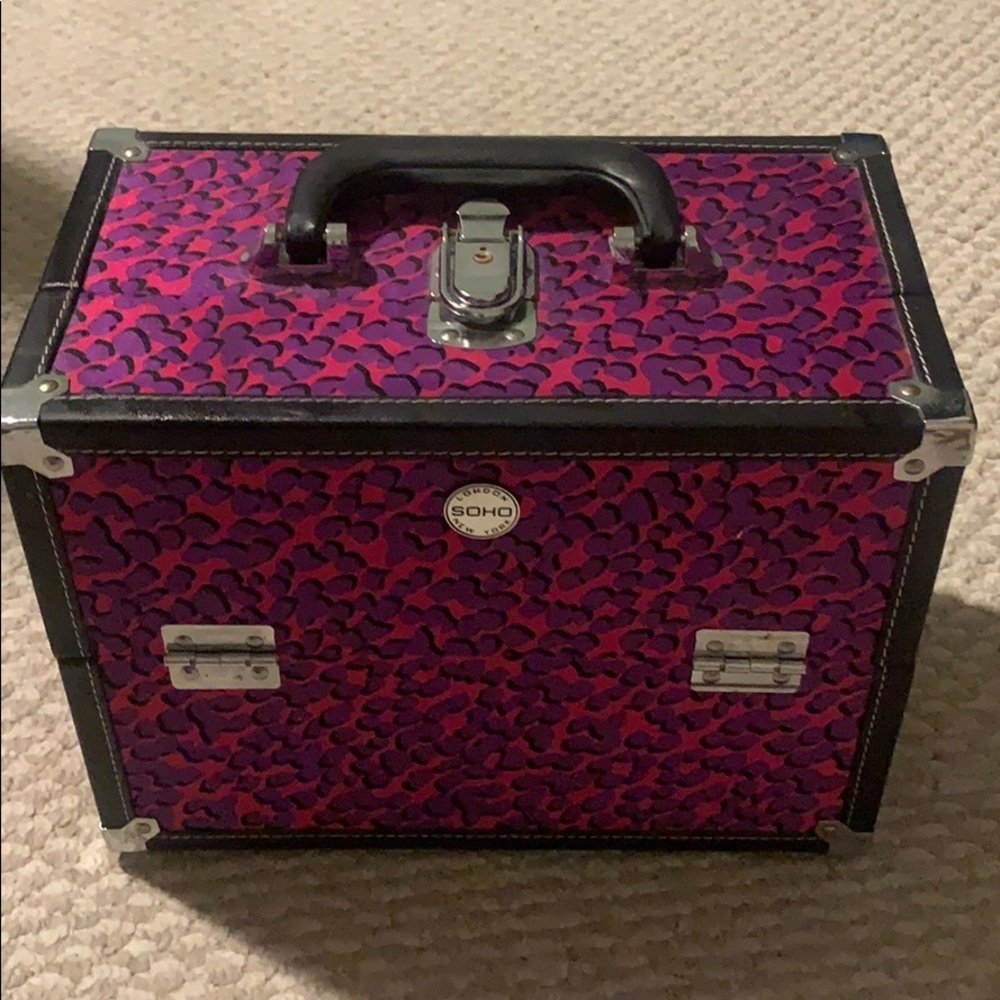 Soho Makeup Box